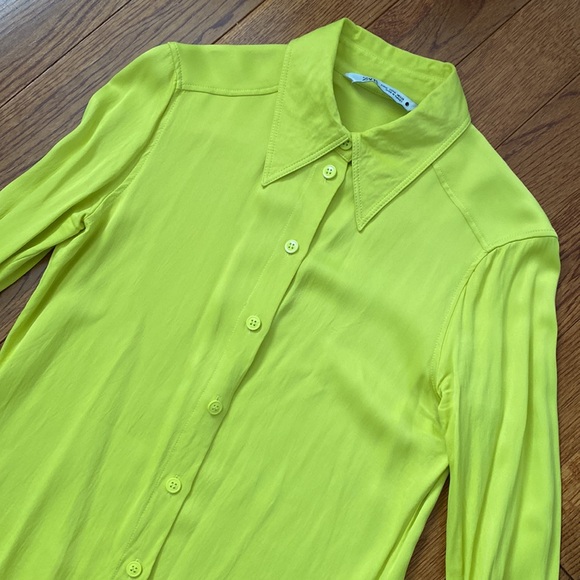 Zara Chartreuse Button Up Blouse - Picture 3 of 6